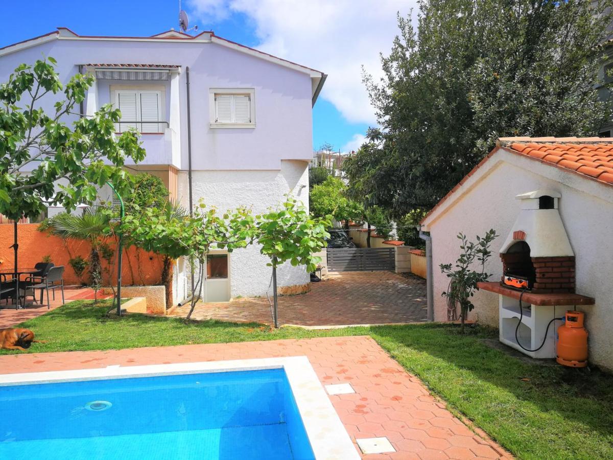 Apartments Bilic With Garden & Swimming Pool - 50M From The Beach Pjescana Uvala Zewnętrze zdjęcie