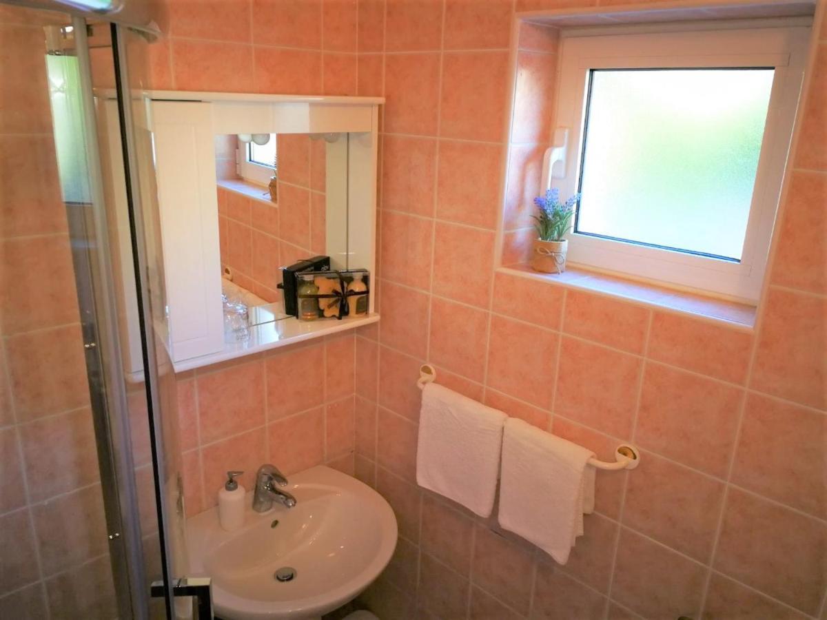 Apartments Bilic With Garden & Swimming Pool - 50M From The Beach Pjescana Uvala Zewnętrze zdjęcie
