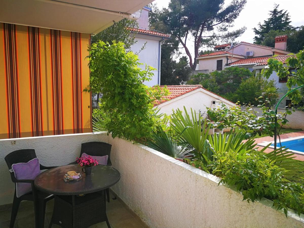 Apartments Bilic With Garden & Swimming Pool - 50M From The Beach Pjescana Uvala Zewnętrze zdjęcie